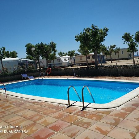 Camping El Pinar Platja Santa Susanna Esterno foto