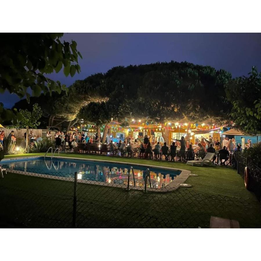 Camping El Pinar Platja Santa Susanna Esterno foto