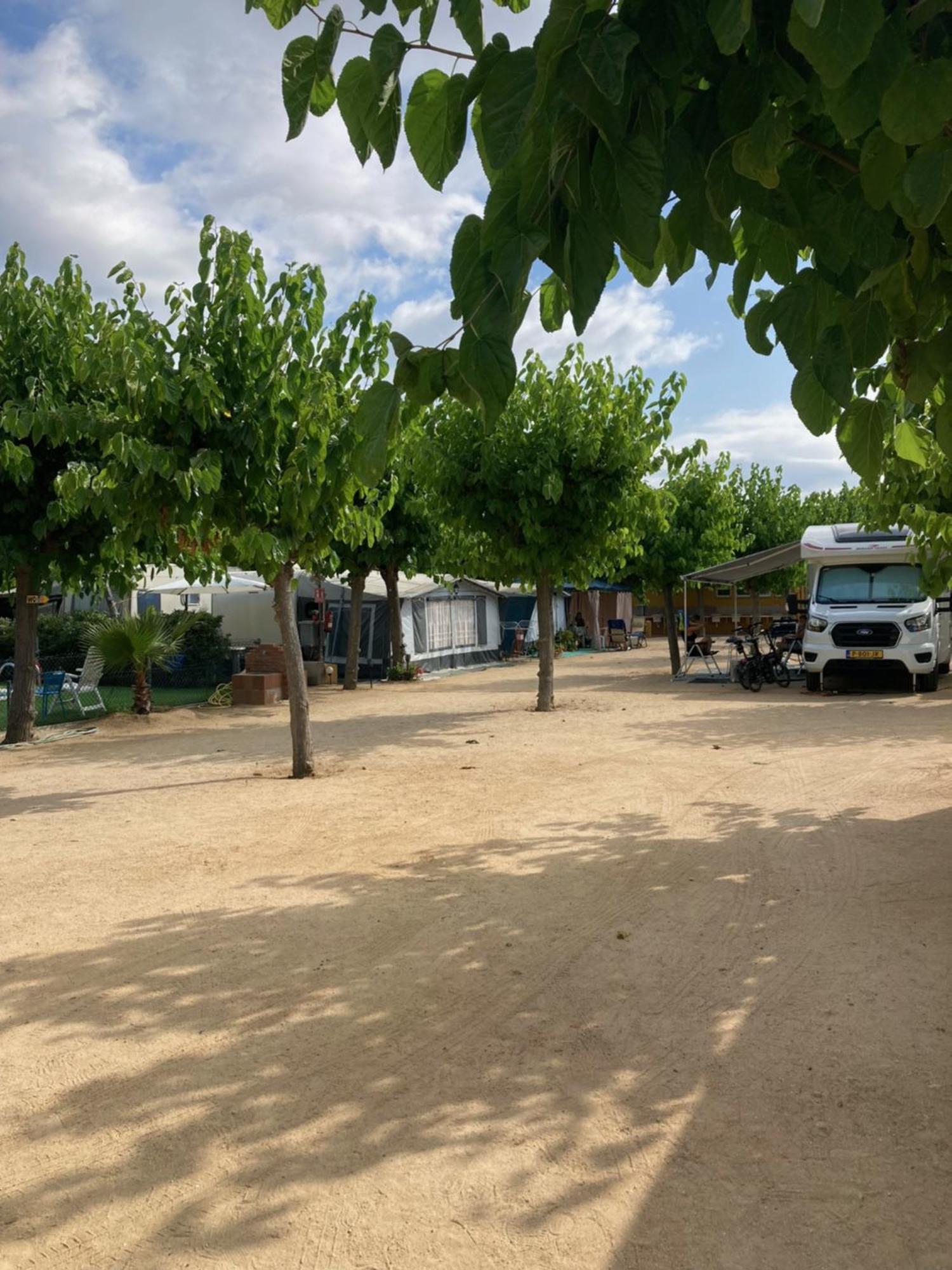 Camping El Pinar Platja Santa Susanna Esterno foto